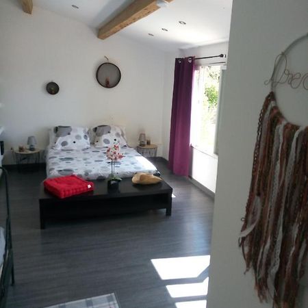Gite Chez Mamiyo Gallargues Le Montueux Kültér fotó