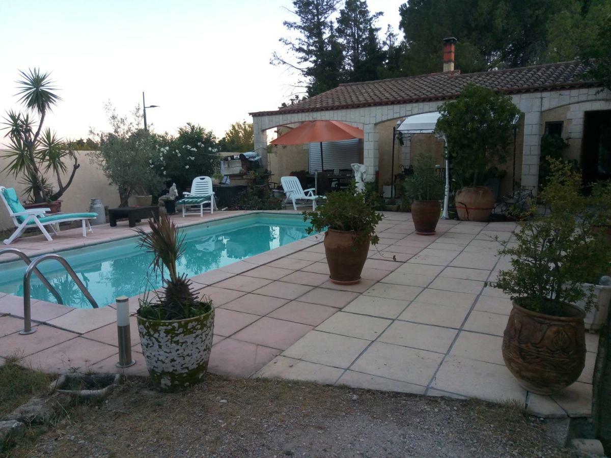 Gite Chez Mamiyo Gallargues Le Montueux Kültér fotó